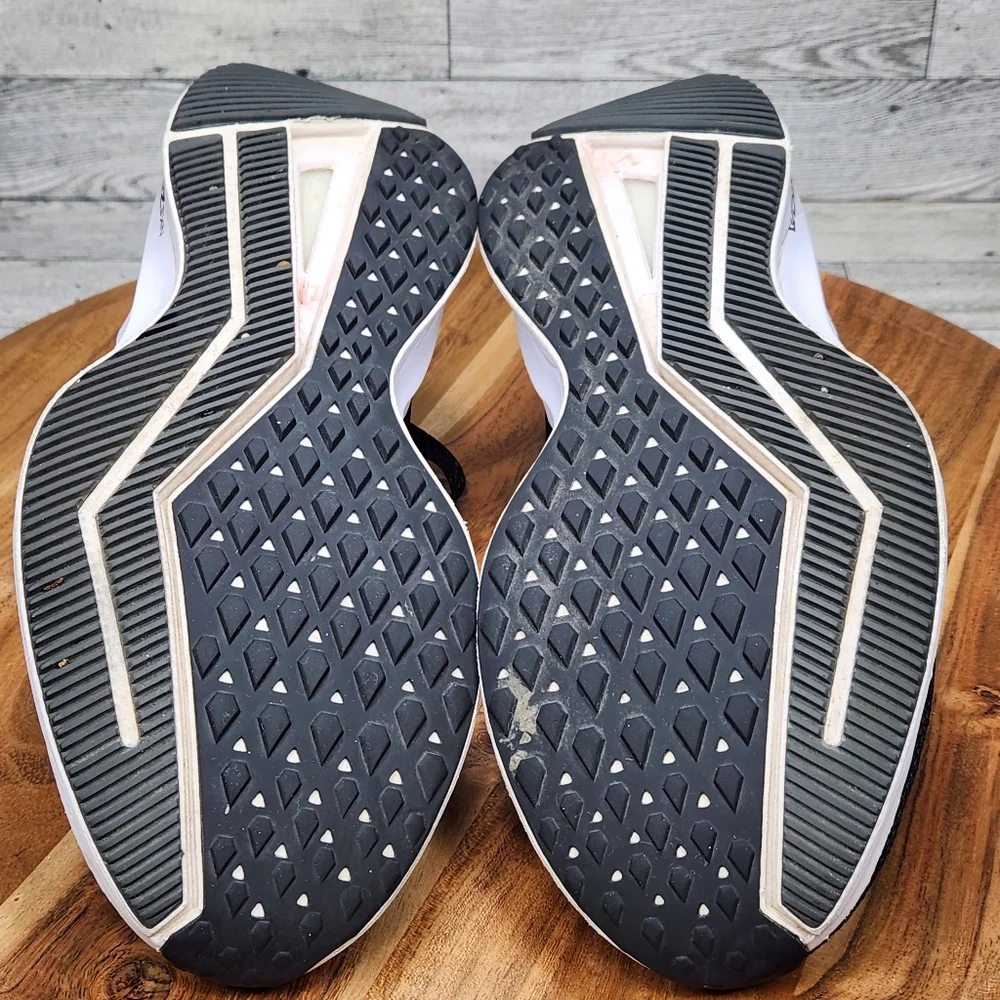 Nike Women's Size 8 Zoom Winflo 6 Shoes Black Running Sneakers BQ3192-003 - Picture 13 of 16